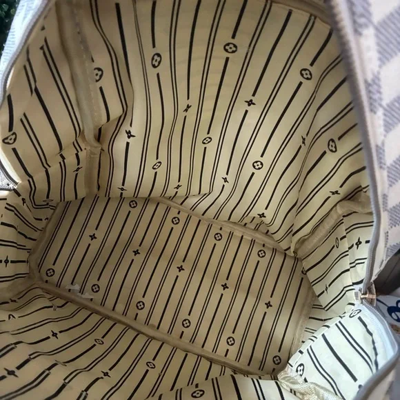 Checkered Backpack - Picture 8 of 12